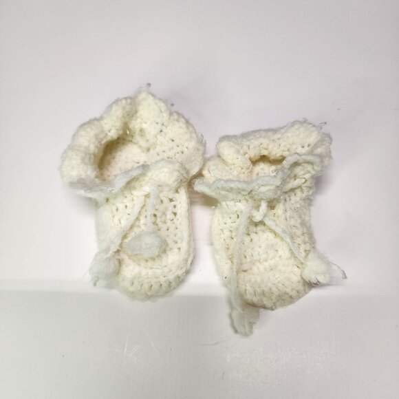 Vintage Knitted Handmade Crochet Baby Booties White - Picture 2 of 5